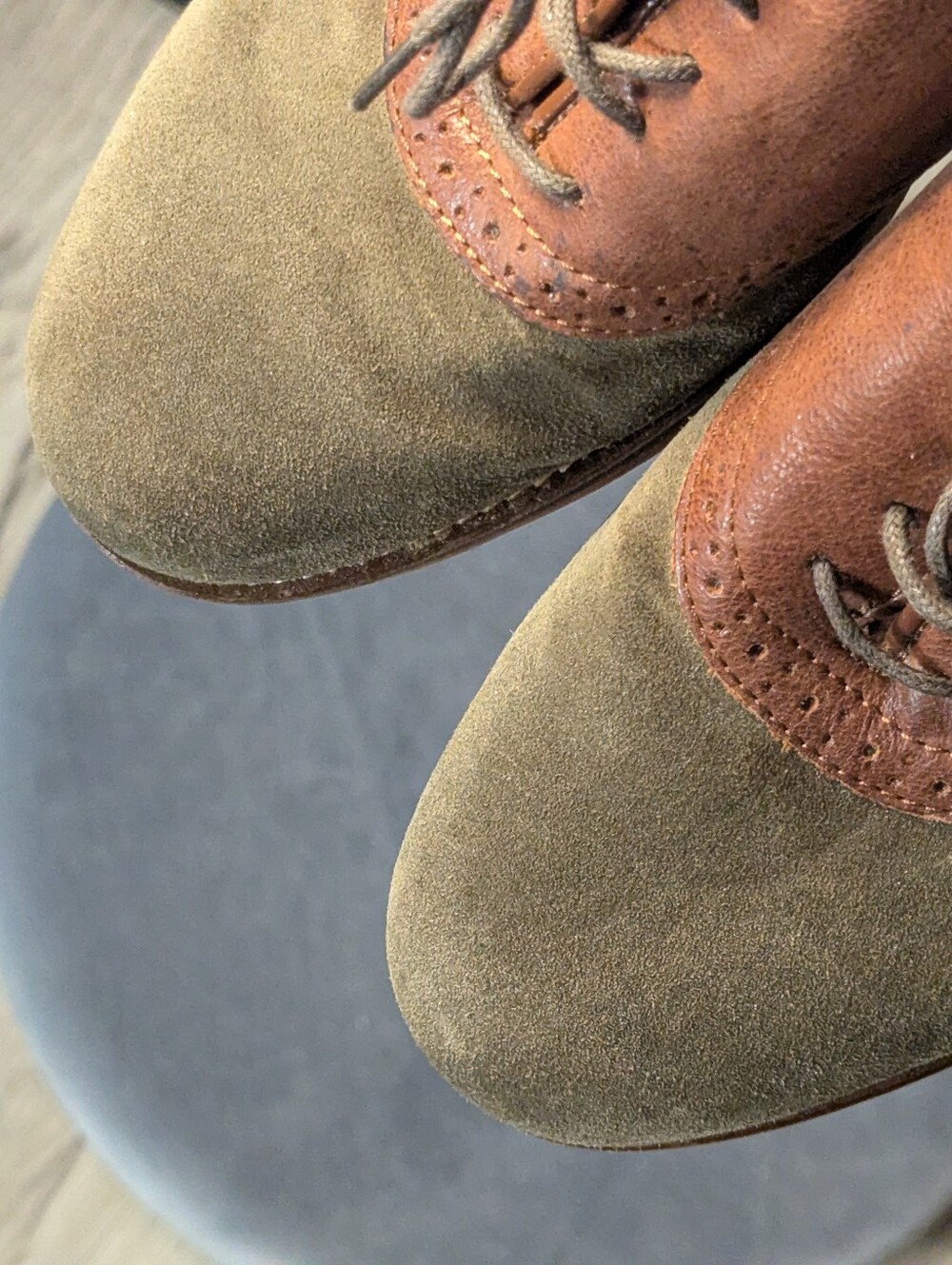 G.H. Bass & Co. Olive Suede and Brown Leather Saddle Shoes Oxfords Size 9 - Picture 7 of 11